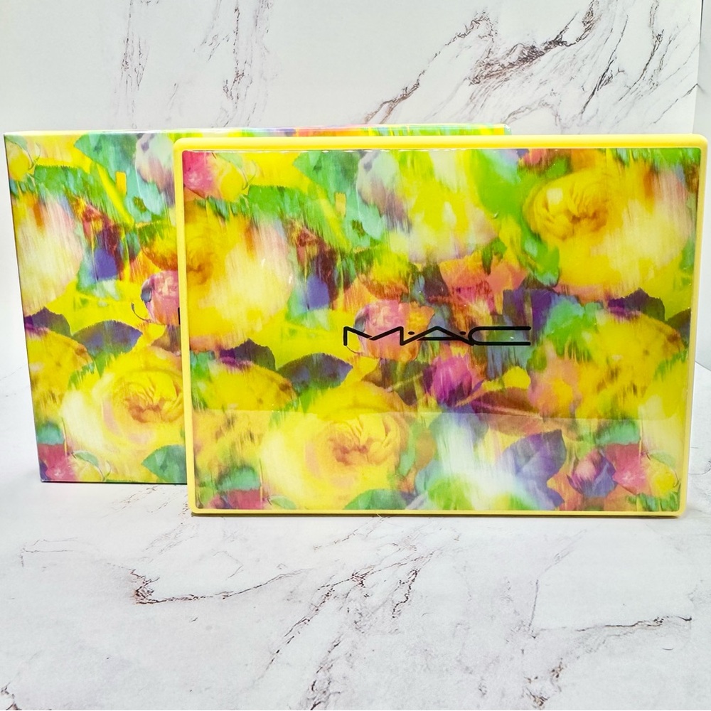 MAC COSMETICS Botanic Panic x12 Eyeshadow Palette